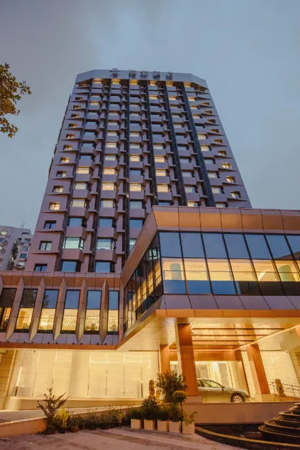 Shanghai Sunshine Hotel - Image 1