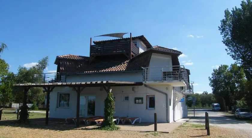 Beach Resident - Image 1