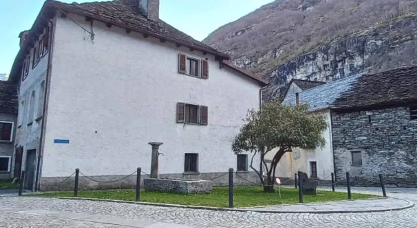 Armonia edificio storico del 1563. - Image 1