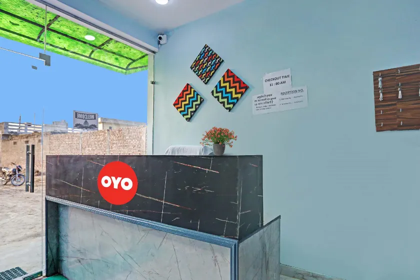 Hotel O by OYO Surya Gold Guest House - Image 1