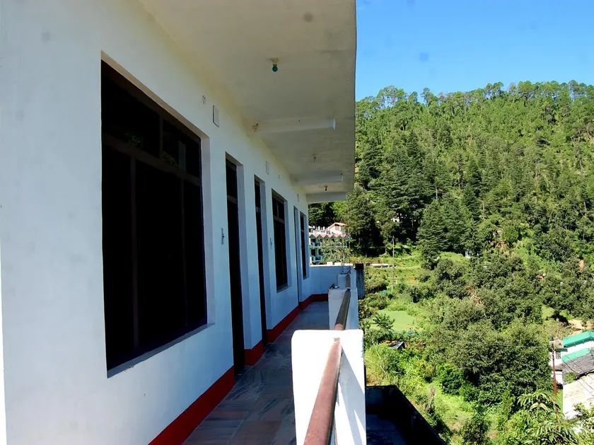 Snow View Guest House Kausani - Image 1