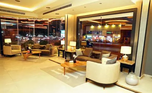 Al Quba Palace Serviced Apartments - Image 1