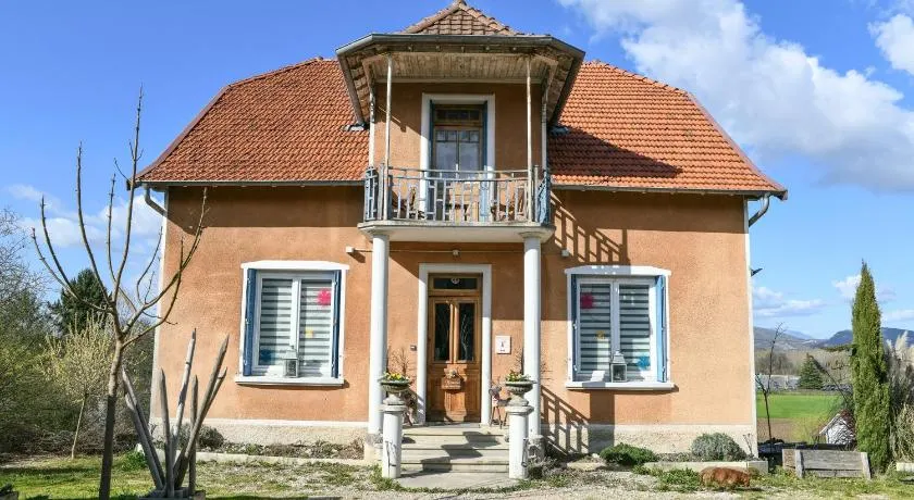 Maison Fleur De Frangipanier - Image 1