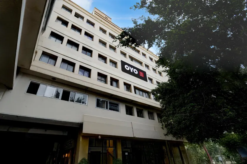 SPOT ON Surya Luxury Rooms Secunderabad Railway Station Bus Stop - Image 1