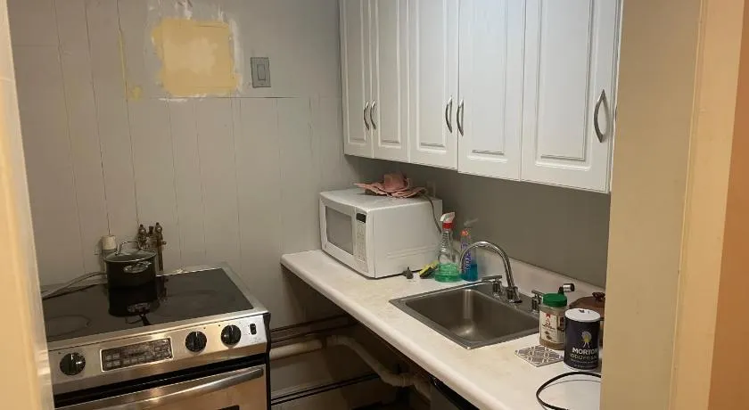 Spacious, Convenient & Cozy Stay Near Boston - Image 1