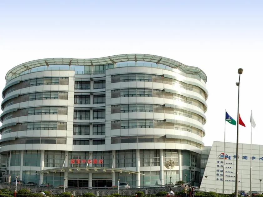 Shanghai Noble Center - Image 1