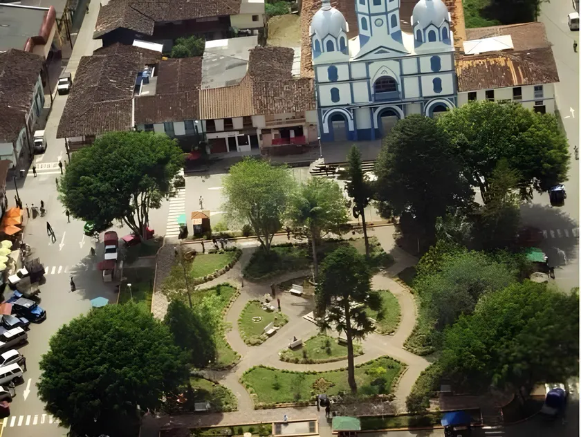 Hostal Colina de Lluvia - Image 1