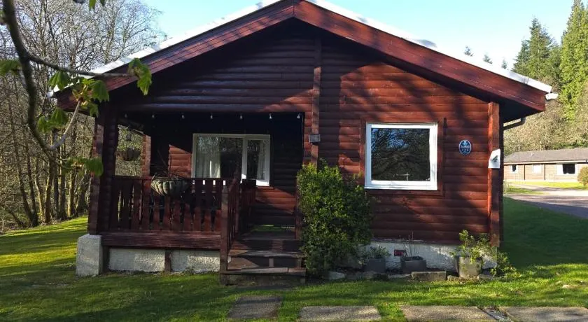 Stravaigin Lodges - Image 1