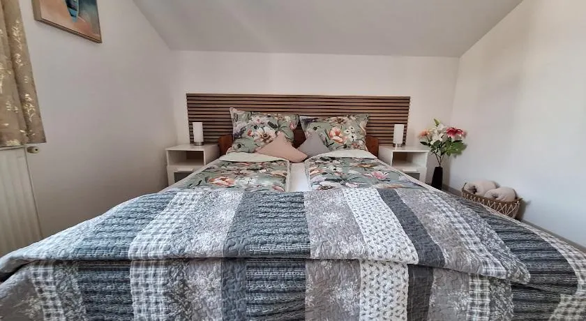 Hévíz Holiday Home - Image 1