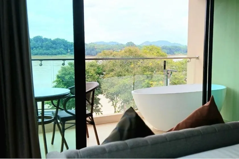 RiverTree Resort Chiangkhan - Image 1