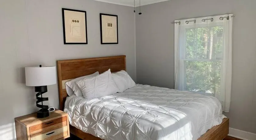 Spanish Town / Downtown Apartment - Image 1
