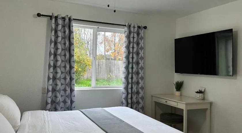 Cozy suite B - Image 1