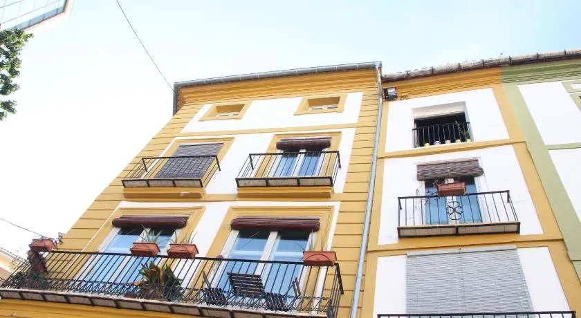 Las Coles Apartasuites - Image 1