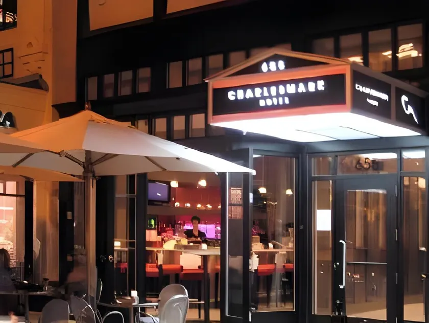 Charlesmark Hotel - Image 1