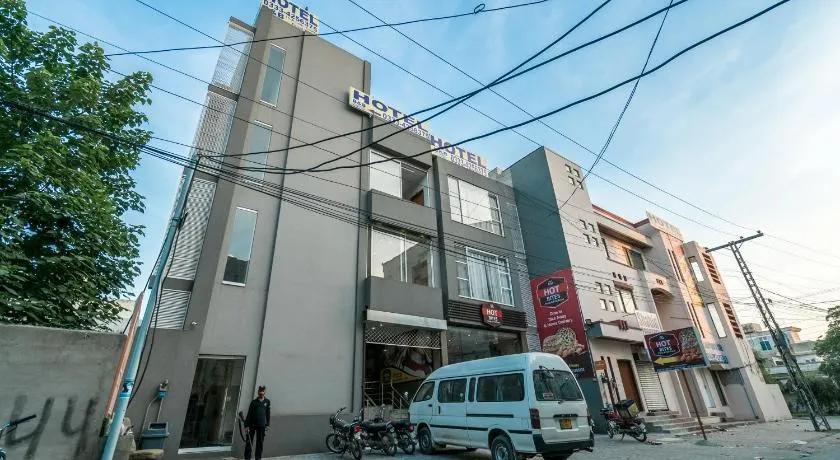 BnB Hotel - Image 1