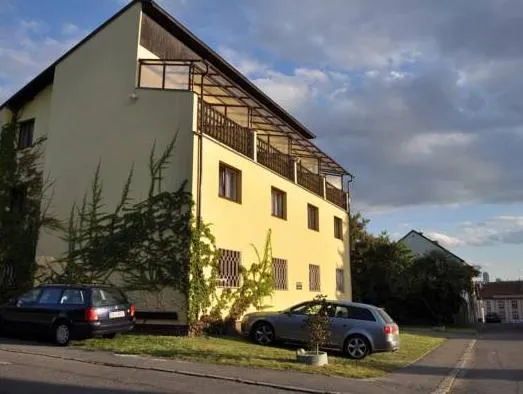 Hotel Wolf - Image 1