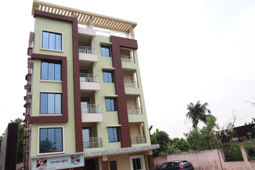 Hotel Suraj - Image 1