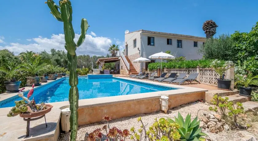 Villa \"Juana Maria\" avec piscine, climatisation, Wi-Fi, jardin, terrasse et balcon - Image 1