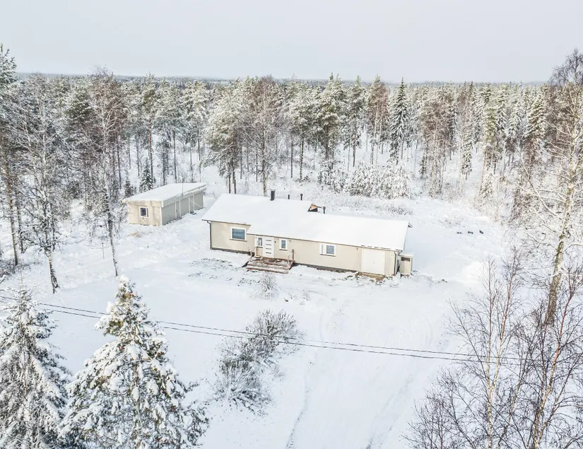 Ranua Haistila Retreat with Elegant Views & Sauna near Rovaniemi - Image 1