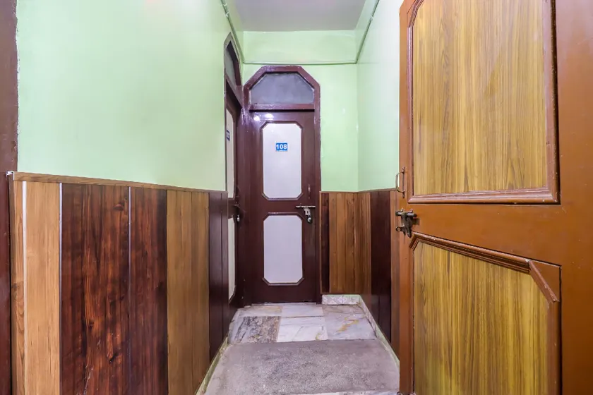 SPOT ON 66925 Hotel Shree Shyam - Image 1