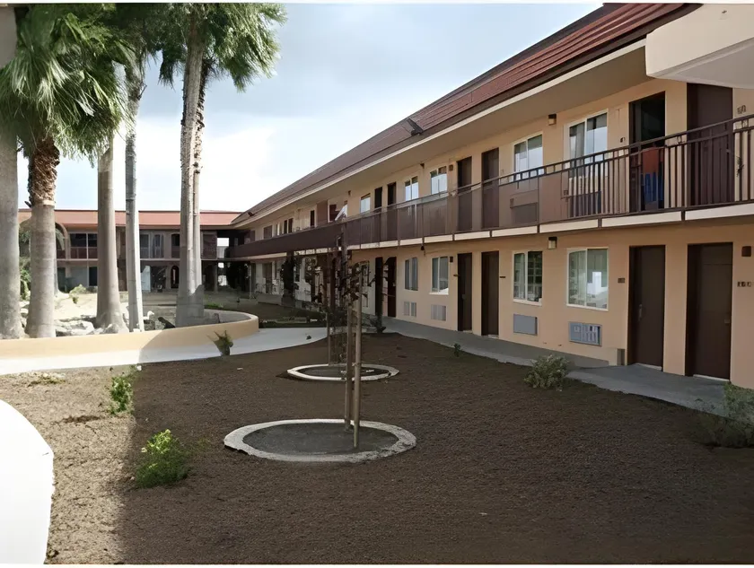 Budget Lodge San Bernardino - Image 1