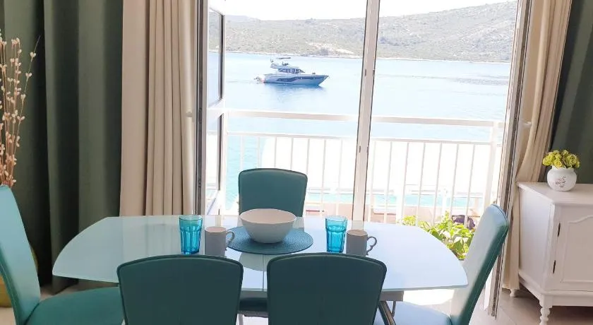 Aparthotel Marina - Image 1