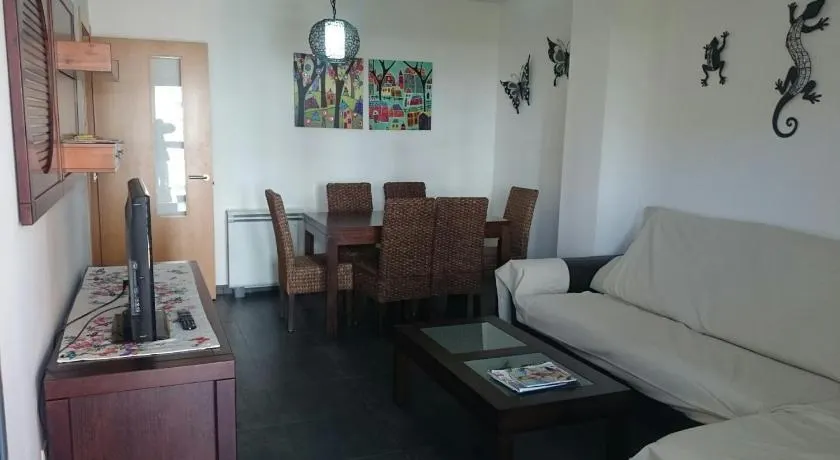 Apartamento Viveiro, Terraza Grande, 2 dormitorios 2 baños, piscinas, parking, tenis, club social - Image 1