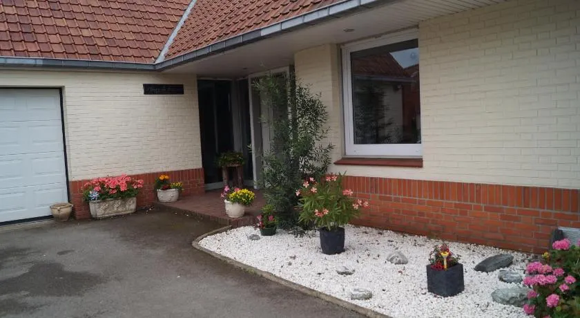 À La Maison Du Bonheur - Image 1