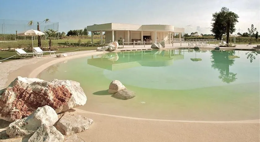 Creative Design House Golf & SPA - Image 1