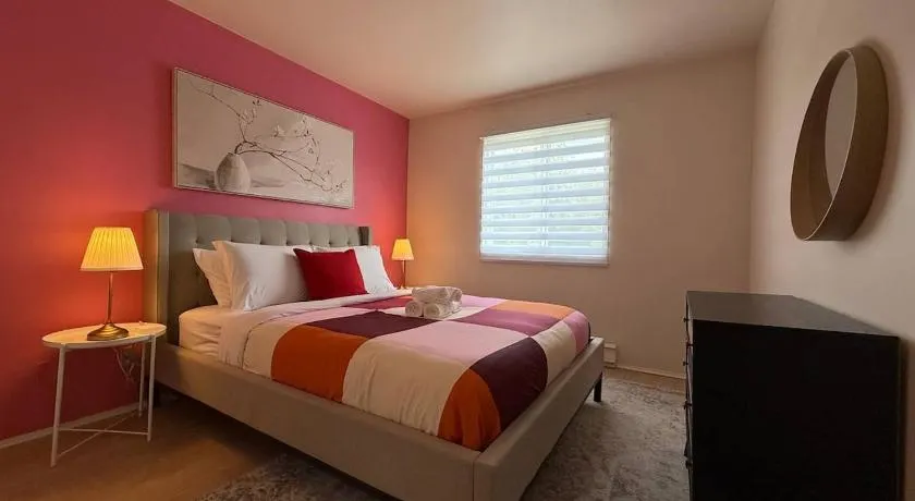 Montreal & Free Parking Comfy Cozy Pierrefonds Apts - Image 1