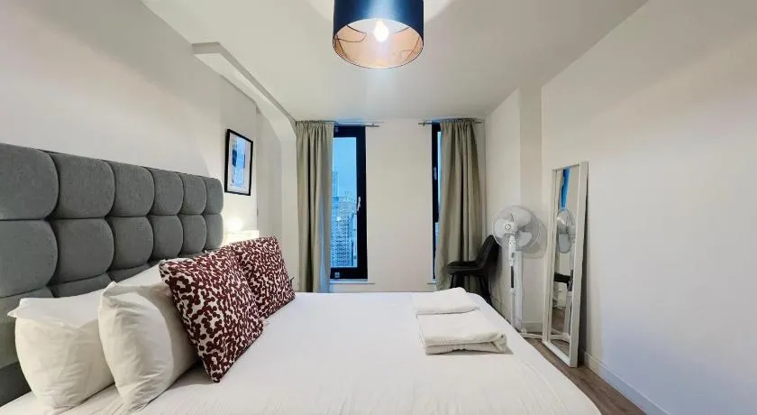 Waterloo apartment - Image 1