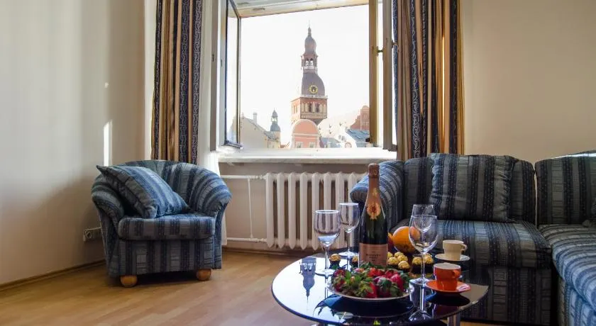 City Inn Riga Apartment, Town Towers with parking - Image 1