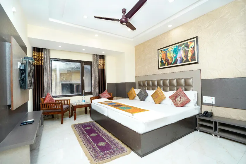 Hotel Atithi - Image 1