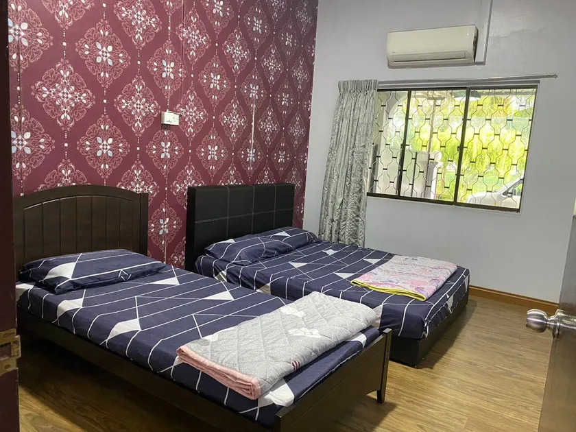 Homestay Bakri 58 - Image 1