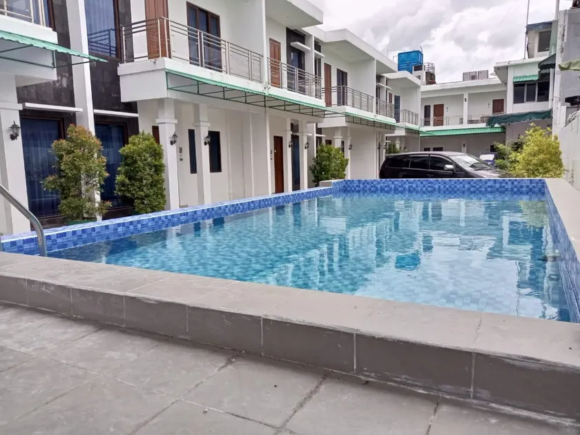 Livinn Yogya Hotel - Image 1