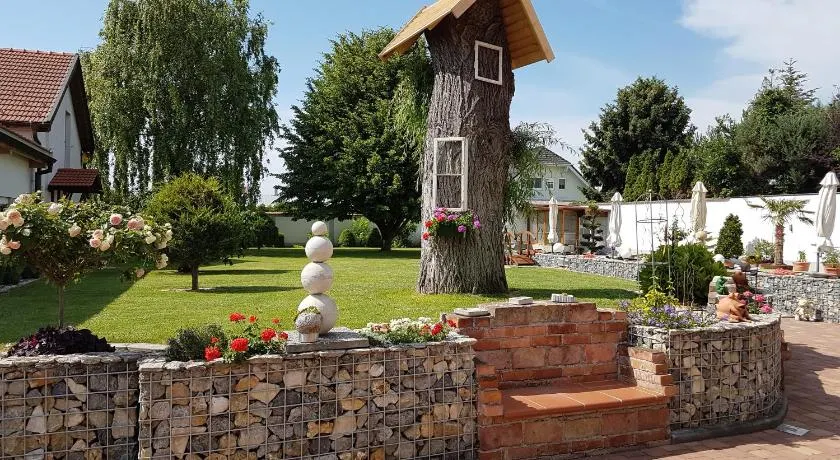 Pension Sonnenhof - Image 1
