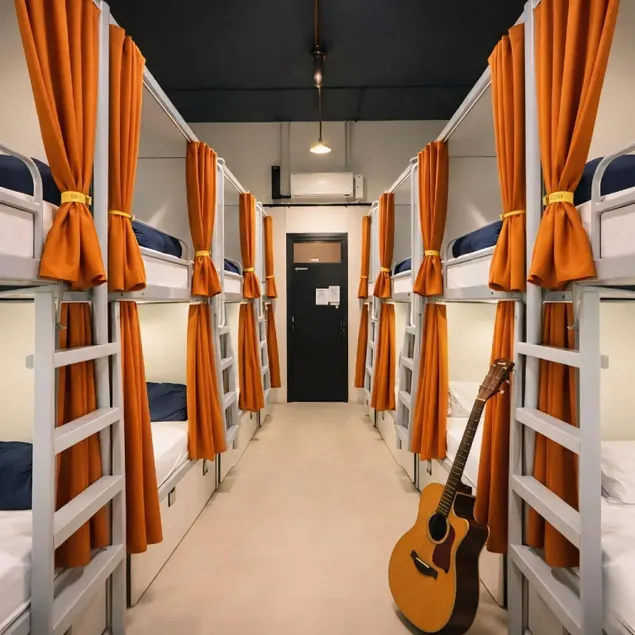 Metro POD Hotel at New Delhi Metro & Railway Station - Image 1