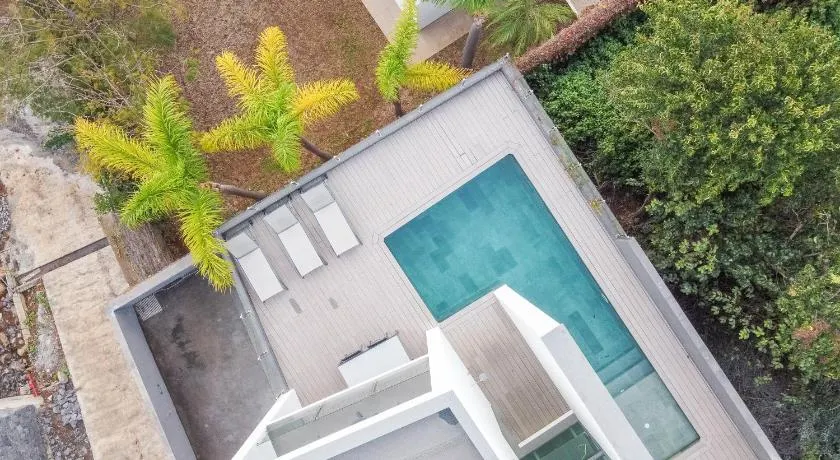 Sunshine Villa with Optionally Heated Pool 150m above Ocean & Sandy Beach - Image 1