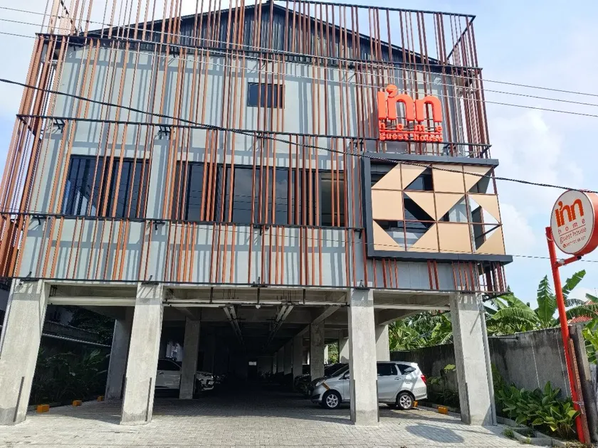 Inn Home Solo Baru - Image 1