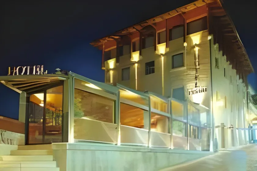 Hotel Cesare - Image 1