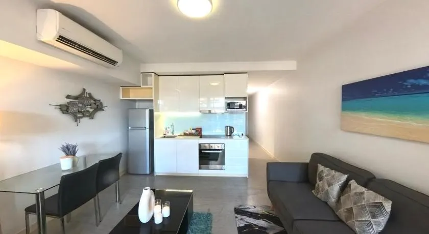 The Padbury Suites 1-Premium City Apartment - Image 1