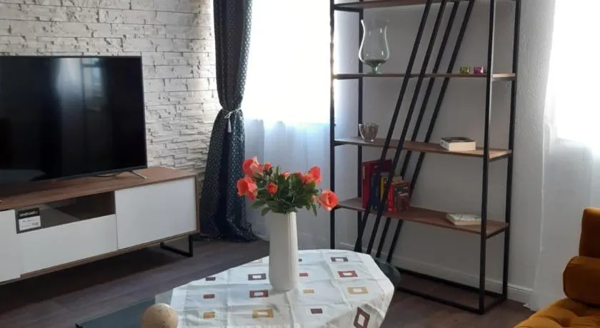 Rome Apartment - Image 1