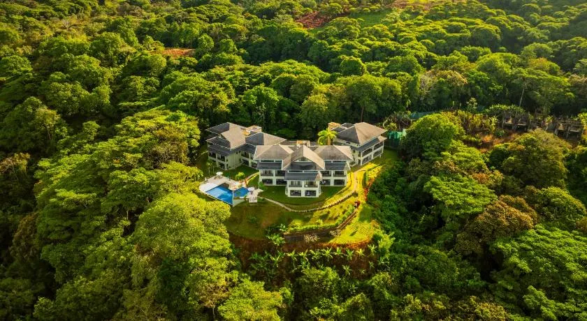 Ocean-Mountain views 2 Bdr, Villa Pelicano - Image 1