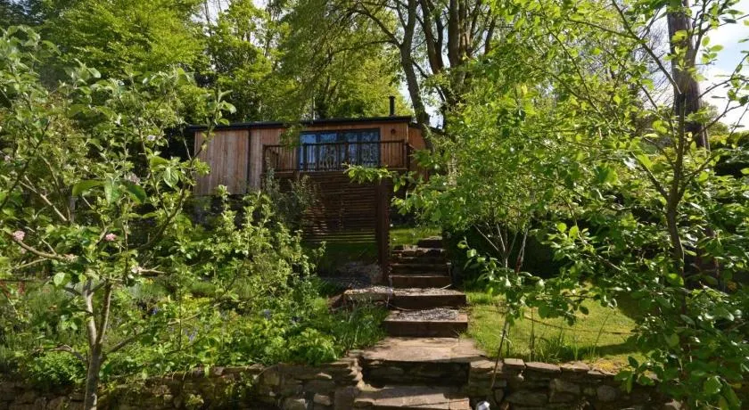 1 Bed in Abergavenny oc-75206 - Image 1