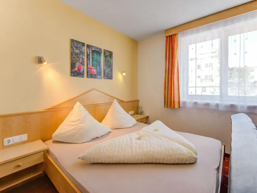 Apartment in Tyrol in an attractive area - Image 1