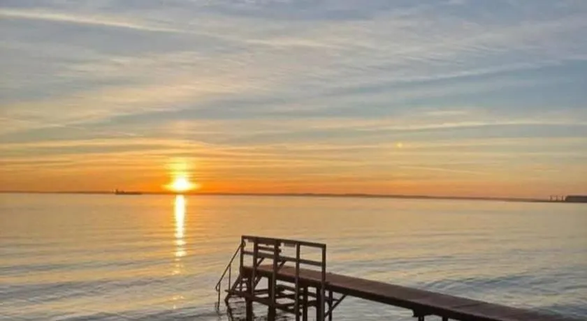 Unik övernattning på båt i Helsingborgs hamn - Image 1