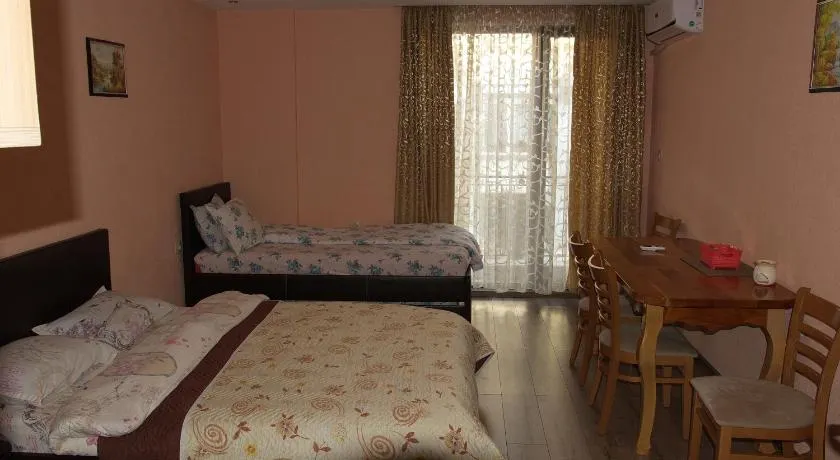 Studio Manushev - Image 1