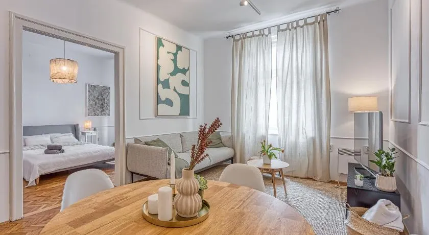 Spacious Apartment In Heart Of Zagreb - Happy Rentals - Image 1
