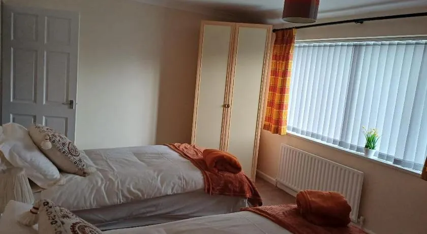 The Orange room - Image 1