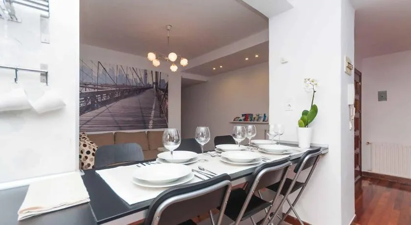 Apartamento con parking privado cerca de Zurriola - Image 1